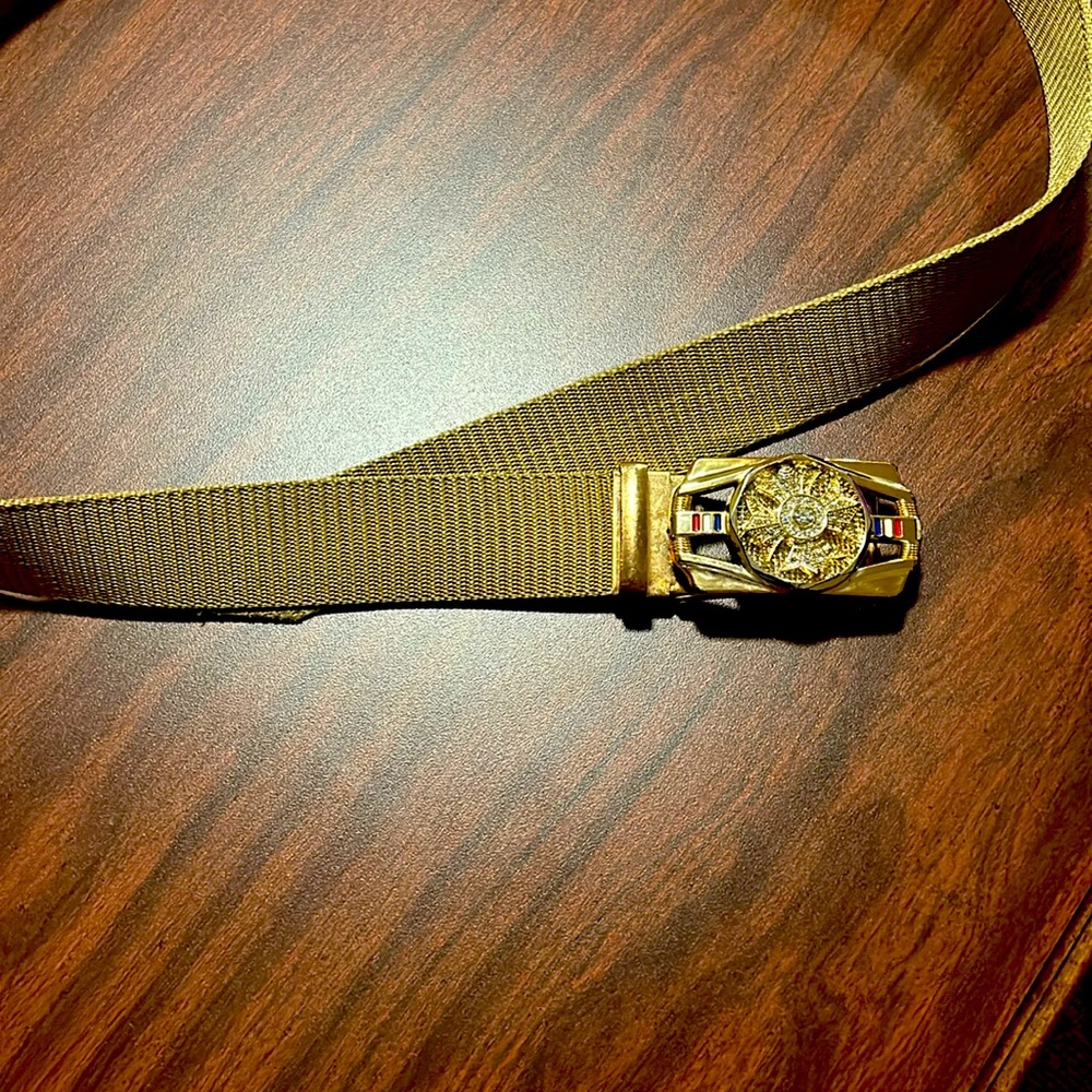 Really cool diamond spinner belt